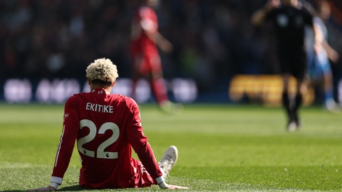  Vì sao tiền đạo Hugo Ekitike của Liverpool phải khóc?